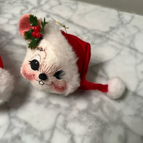 Annalee Dolls Mouse in Santa hat 1988. Mouse head ornament 1998. Good condition - Picture 3 of 8